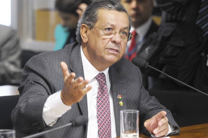 Jayme Campos é visto como "esperança" para o DEM se reerguer