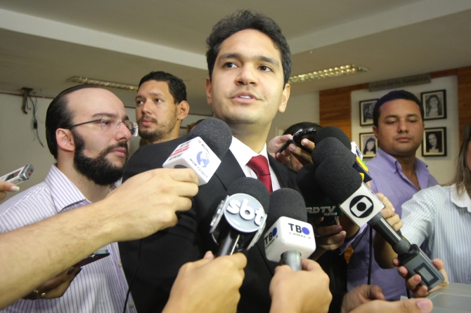 João Emanuel era investigado por suspeita de fraudes em licitações