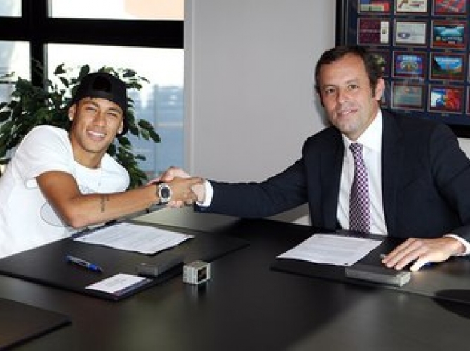 Ao pagar R$ 43,4 milhões à receita espanhola, em correção preventiva, Barcelona eleva preço do brasileiro a R$ 276,6 milhões e o faz ultrapassar CR7 no ranking