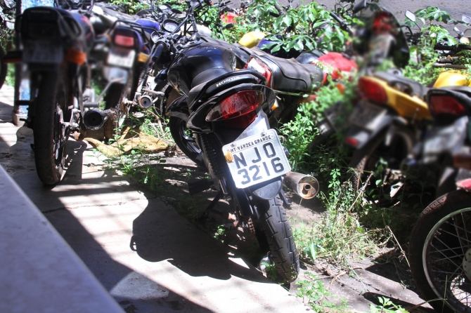 Uma das motocicletas clonadas pela quadrilha e que foi apreendida durante a operação