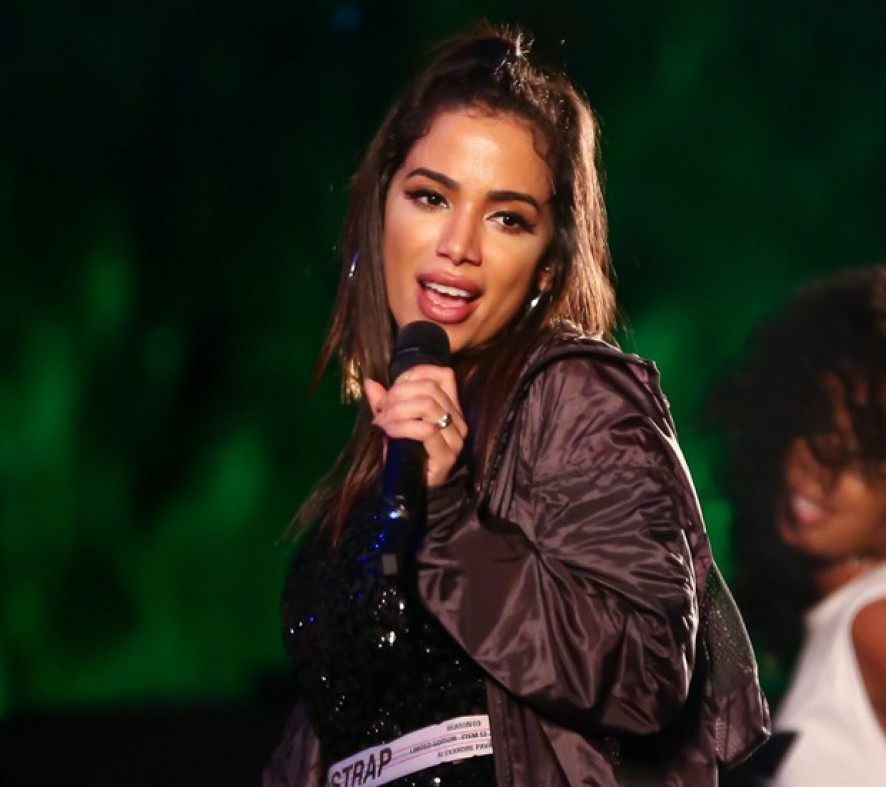 Anitta se casa com o empresário carioca Thiago Magalhães