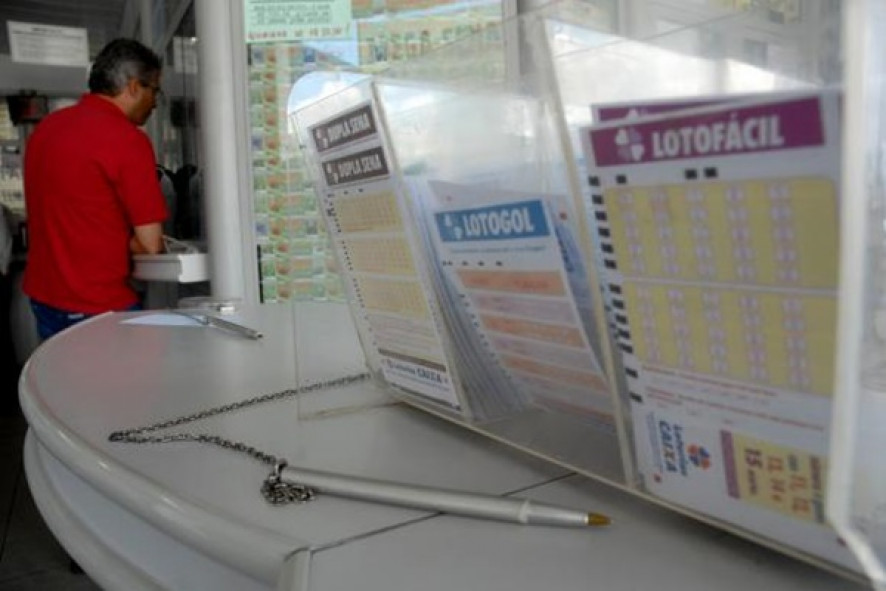 Resultado de imagem para Prêmio principal da Mega-Sena pode pagar hoje R$ 30 milhões