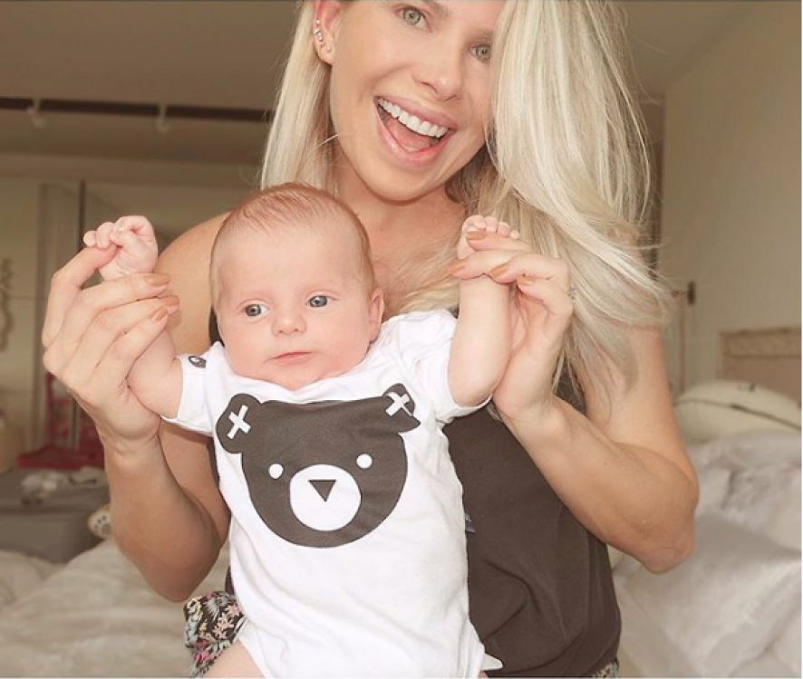 Como retirar lugares de pigmentary a mãos