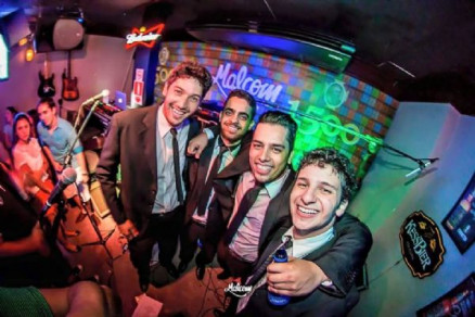 banda The Magic Four