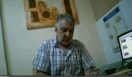 Ubiratan ficou conhecido nacionalmente em 2011, ap�s reportagem do Fant�stico o flagrar por vender atestados m�dicos 