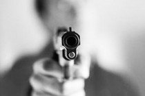 Bandidos miravam no marido e acabaram acertando na esposa