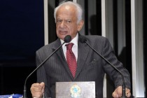 Simon: a adoo dos critrios da ficha limpa no Executivo seria um avano histrico para o Brasil
