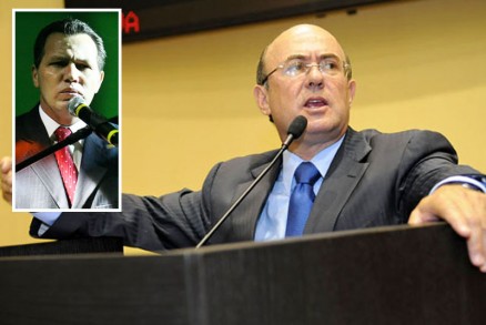 Governador (dest.) tem at quinta-feira (1) para mudar a deciso dos lderes do PSD; um deles  o presidente da AL, deputado Jos Riva