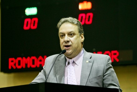 Lder do Governo, Romoaldo defende afastamento de Silval de palanques, menos em Cuiab