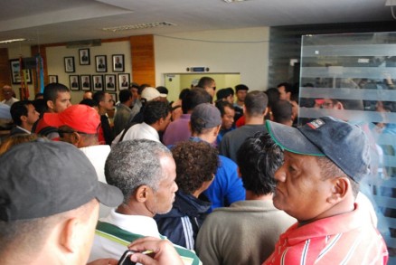Em agosto passado servidores foram  Camara protestar contra a privatizao da Sanecap