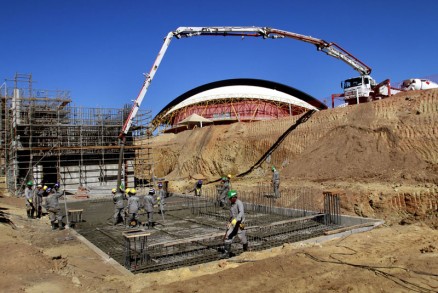 Canteiro de obra da Arena Pantanal, em Cuiab: operrios se mobilizam por maiores benefcios