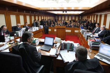 Diante da polmica, ministros resolveram deixar para analisar caso a caso