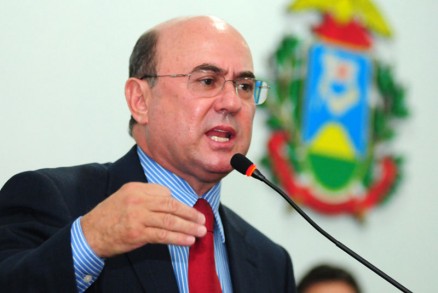 Secretrio-geral do PSD, Jos Riva est com cartas de exonerao de Z Domingos e Adriano Breunig