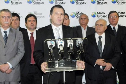 Anncio da nova jornada de trabalho ser feito pelo governador Silval Barbosa (PMDB)