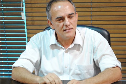 Z Carlos do Ptio, que pode ter o mandato cassado, na sesso de hoje do TRE-MT