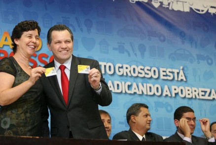 Governador Silval e a ministra Tereza Campelo, no lanamento do Plano Brasil e Mato Grosso sem Misria 
