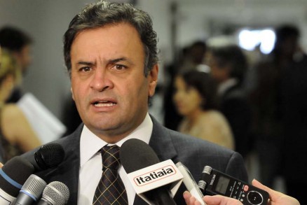 O senador Acio Neves, candidato natural  sucesso de Dilma Rousseff: apoio a Maluf