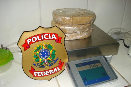 As investigaes apontam que a droga era oriunda de Porto Esperidio e teria destino final o municpio de Sinop