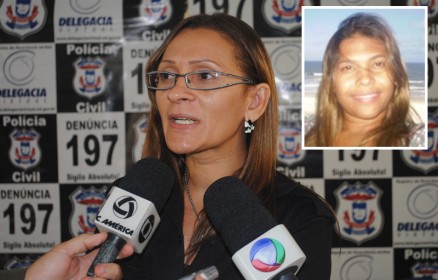 A delegada Elaine Fernandes, responsvel pelo caso; no detalhe, Cristina Daltro, que participava do bando