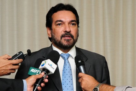 O vice-governador Flvio Daltro, que lamenta a participao da prima em esquema criminoso