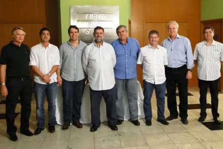 Jandir Milan e parte da diretoria da Fiemt; empresrio foi reeleito em eleio polmica