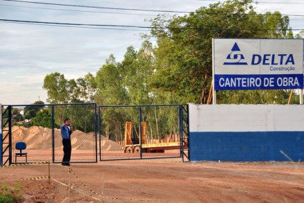 A Delta tem contratos com a prefeitura de Cuiab que somam R$ 70 milhes, e de R$ 20 milhes com o governo estadual