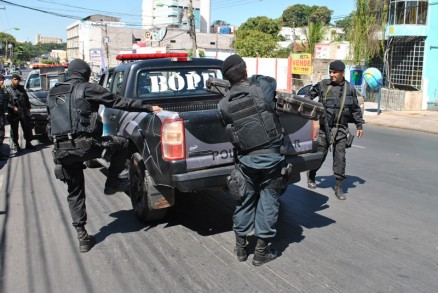 Policiais do Bope respondem a inqu�rito civil e militar sobre o caso de Manso 