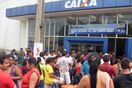 Falsrio alegou que tinha intermediarios no banco que agilizariam o financiamento da casa prpria