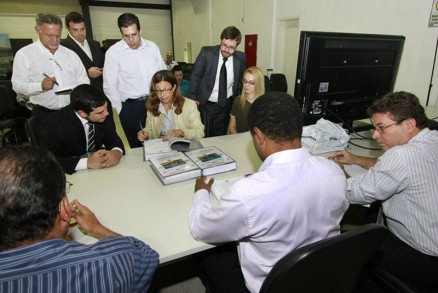 O processo de licitao das obras do VLT em Cuiab tem sido marcado por polmicas