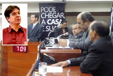 O promotor Clio Frio quer que a Cmara devolva R$ 3 milhes aos cofres pblicos
