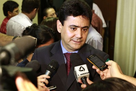 Eder diz que vai consultar Maggi, Riva e Beccari sobre a viabilidade de uma candidatura a prefeito