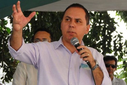 Dilemrio, presidente municipal do PTB, diz que partido no apoiar ningum