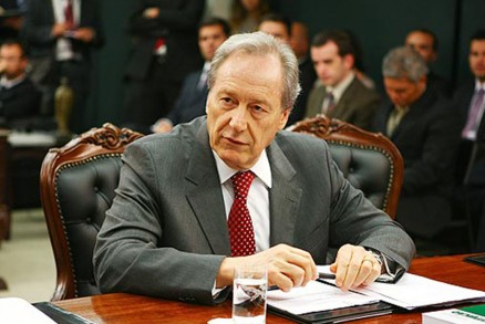 O ministro Ricardo Lewandowski entregou nesta tera-feira a reviso do processo 