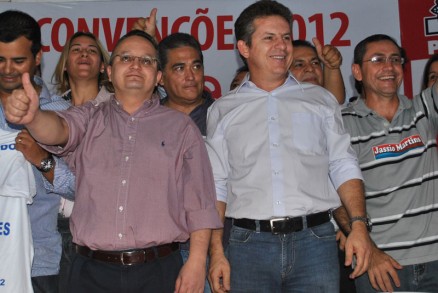 Taques e Mendes: empresrio socialista foi a principal "estrela" da conveno do PDT