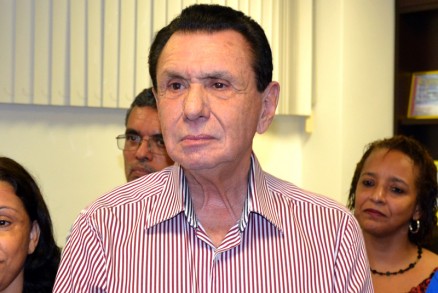Deputado Carlos Bezerra, que foi presidente do INSS, ser investigado pelo Ministrio Pblico
