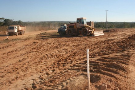 Pavimenta��o Asf�ltica - trecho: entroncamento da MT-494 com a MT-351 at� Para�so do Manso