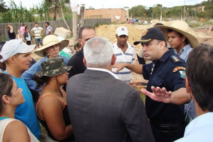 Para Comando da PM, operao do 9 Batalho no Jardim Humait foi desastrada