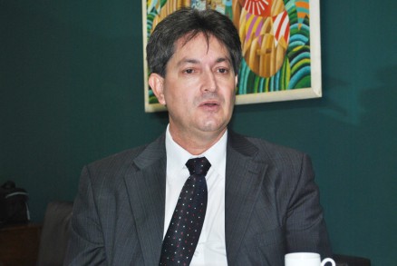Carlos Brito defende concesso dos servios de gua e esgoto na Capital