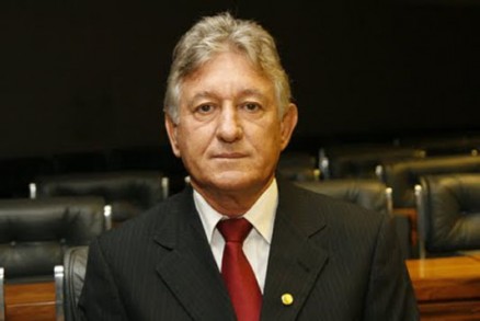 Saturnino Masson  candidato  reeleio em Tangar