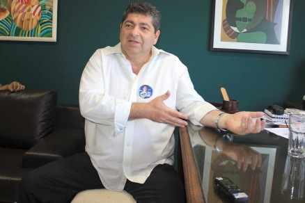 Maluf ataca utilizao de  casas populares em programa