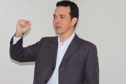 Aps derrota na disputa pela Prefeitura, PT quer reinserir Ldio Cabral no cenrio poltico