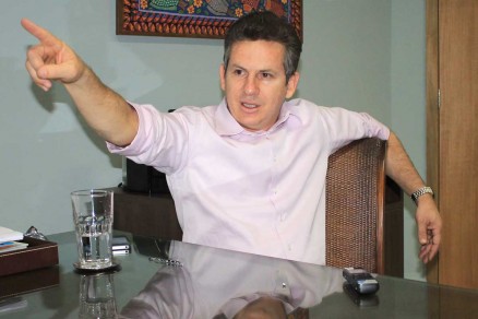 Mauro Mendes diz que funcionrios de sua empresa so assediados por adversrios