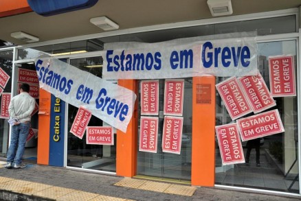 Em Cuiab, 109 agncias bancrias esto de portas fechadas, desde a semana passada