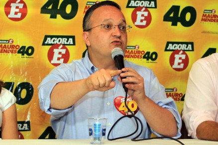 Senador Pedro Taques, que minimizou sua importncia na vitria de Mendes