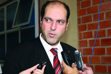 Secretrio de Administrao, Francisco Faiad: "Ao governo no interessa a extino do MT Sade"