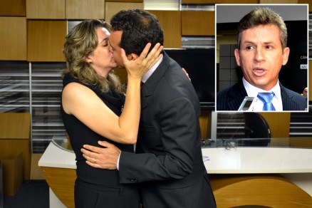 A psicloga Ana Regina beija Ldio no estdio da TV; no detalhe, Mendes: polmica