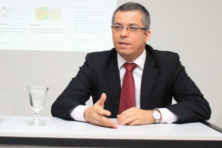 O presidente da OAB-MT, Maurcio Aude, que foi obrigado a fornecer registro