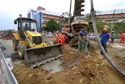 Para avanas nas obras do VLT, Secopa interdita mais um trecho da Av. Fernando Correa