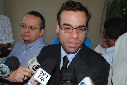 Ministro do Trabalho, Brizola Neto afirma que nome de Pedro Taques  referncia nacional