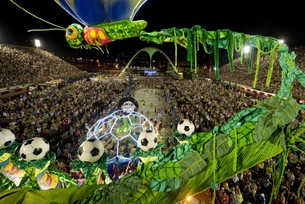 Desfile da Mangueira: escola terminou o Carnaval carioca em 8 lugar